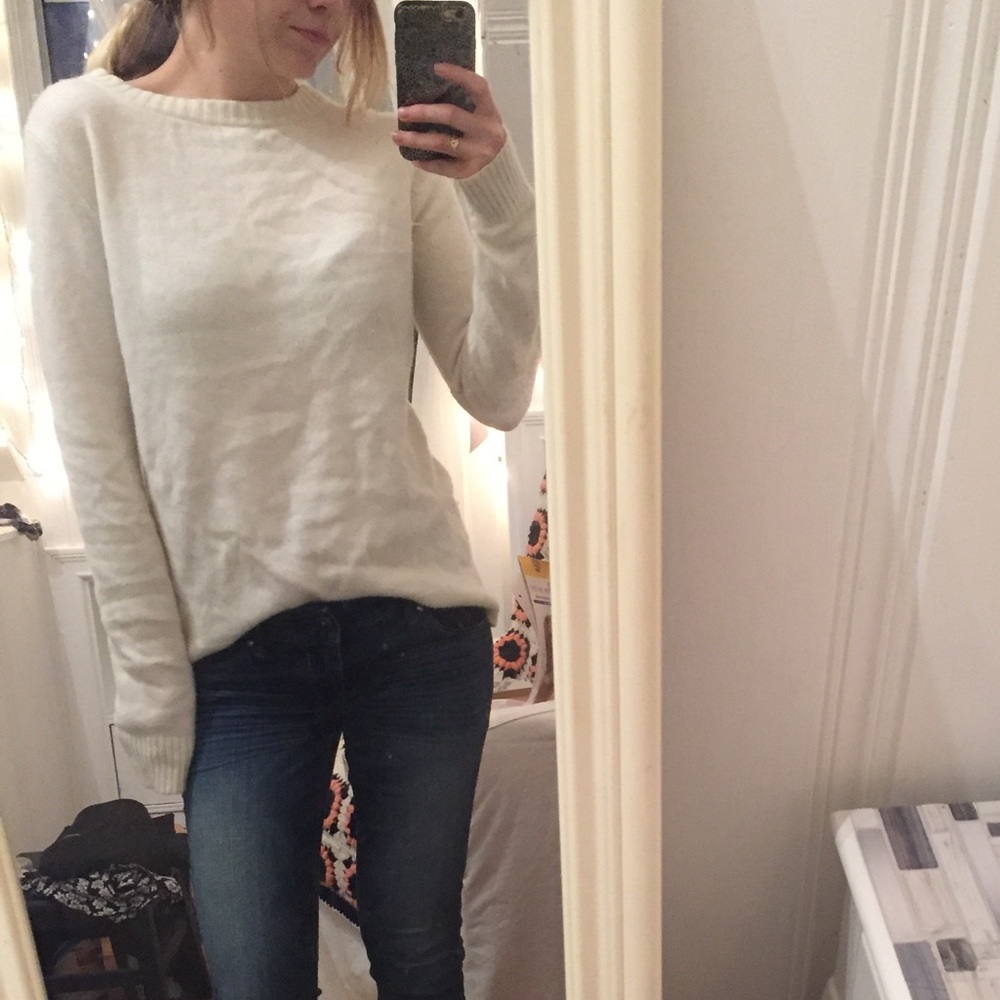 White j.crew pull over sweater with gold zipper!